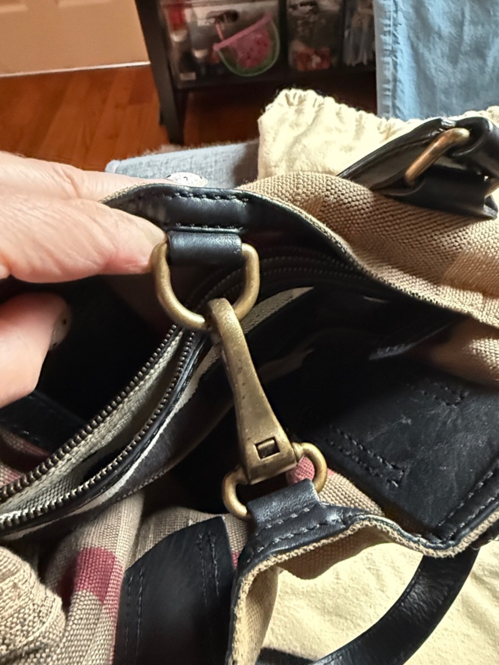 Burberry Beige Plaid Canvas Tote with Black Trim and Red Accent - Picture 12 of 12